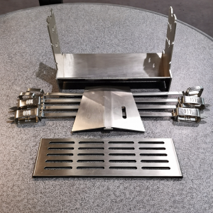 Mini, 4 Spieße u Rost